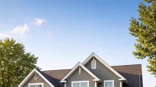 A New Opportunity for Exeter Homebuyers? Sales Fall 24% as Inventory Climbs (Housing Market News)