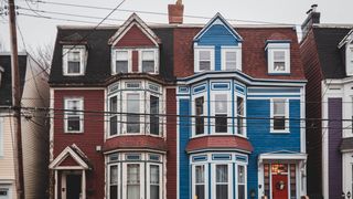 Portsmouth, NH Housing Market Shifts: Home Sales Fall 23% as Inventory Climbs 37% (Housing Market News)